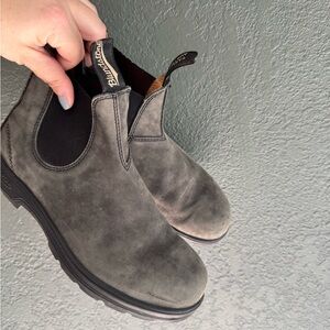 Women’s Blundstone Boots size 10 (7 Australia sizing)